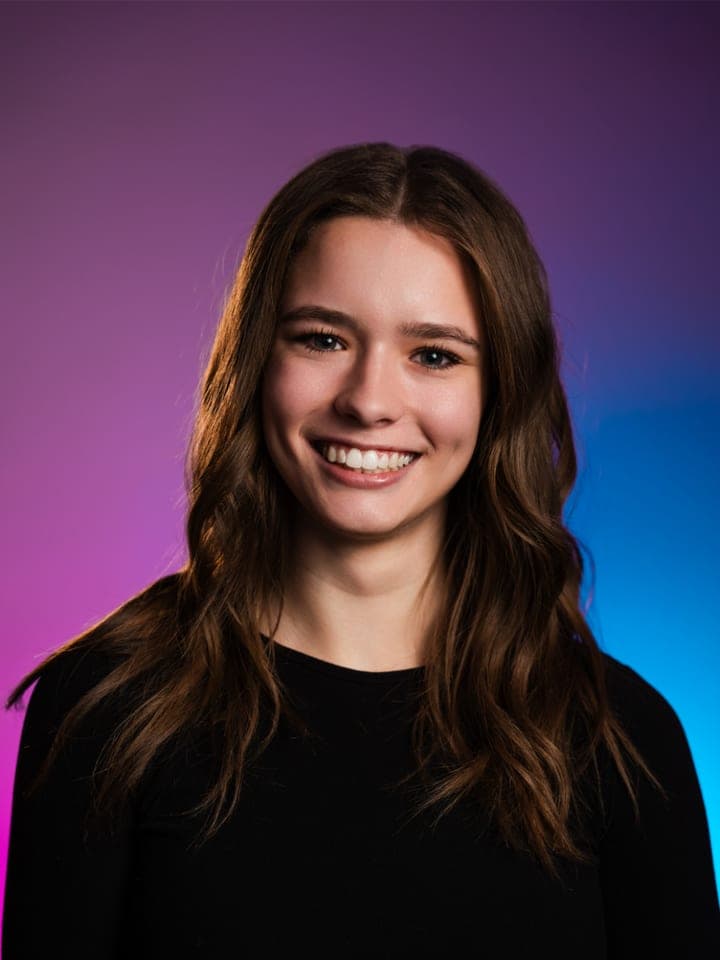 Kíra — Junior SMM, a Creatinsta csapat tagja
